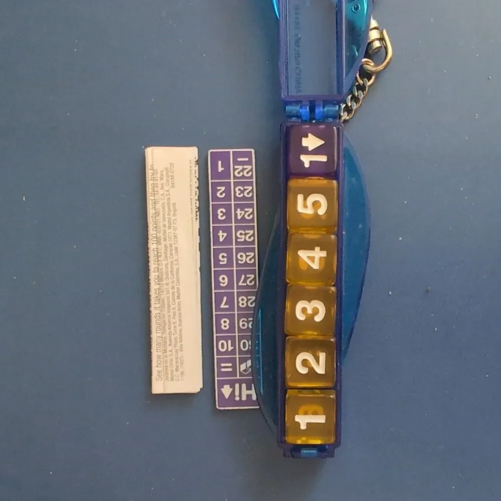 Vintage Cinq-O Hi Low Portable Dice Travel Game Cinqo Mattel (2003)